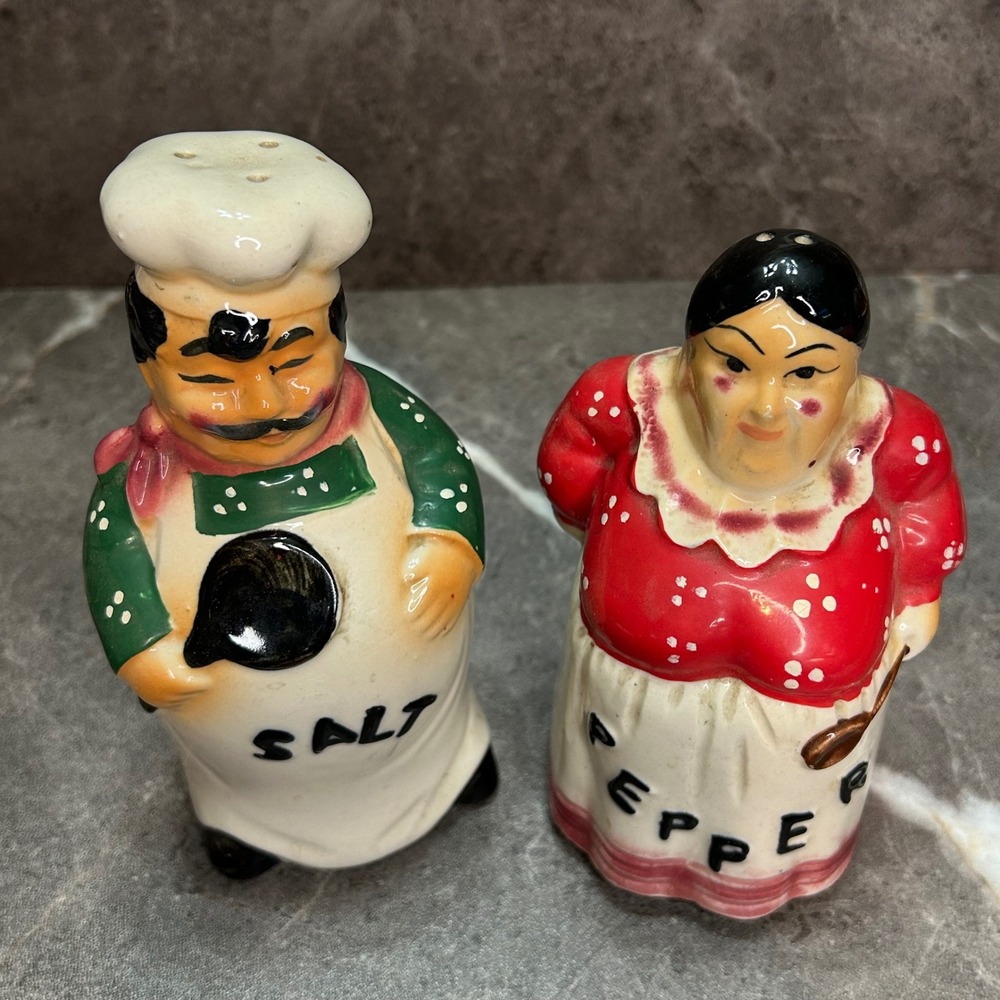 Vintage Lefton Chef and Cook Salt and Pepper Shakers Japan 30235 Red Green 2pc